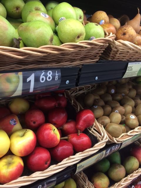 Redner’s Warehouse Market displays their fruit selection on October 24, 2016. These fruits fit in directly with a vegan diet. (Broadcaster/ Kaitlyn Kelley)