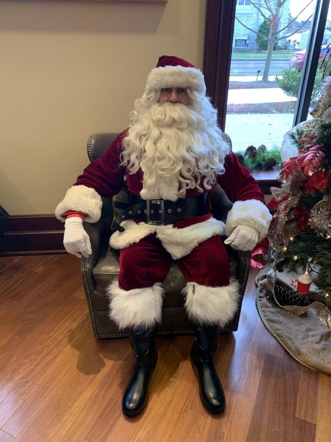 Santa poses for the camera on November 30th, 2019. He was the main attraction of the Hershey Story Pantry Café’s breakfast event. (Broadcaster/Karen Liu)
