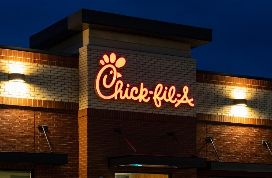 A Chick-fil-A fast food restaurant location on an early summer evening in West St. Paul, Minnesota. (Tony Webster/CC BY 2.0)