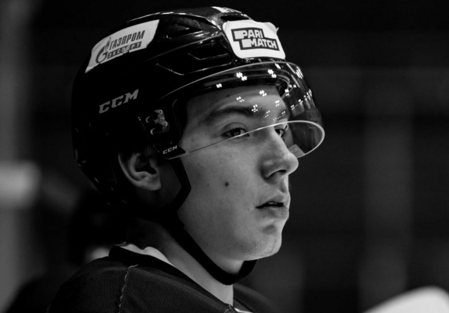 Russian hockey player dead at 19 after being struck in the head with puck 