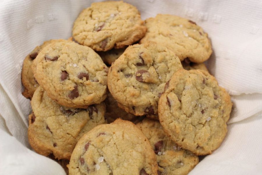 Finished cookies in a basket wrapped in a cloth. Make sure to cover cookies so they do not harden, but if they do, add a slice of bread to add moisture back to the cookies. (Broadcaster/Lauren Cribbs)