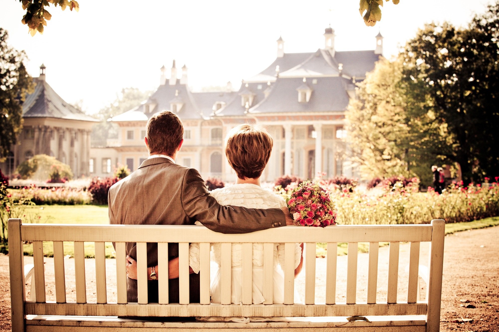 A happy couple from Olessya via Pixabay (CC0)

